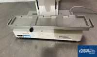 Image of Integra handheld electronic pipette 07