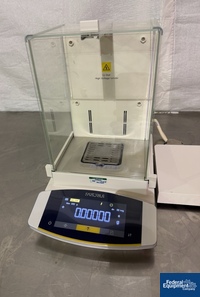 Image of Sartorius Analytical Balance 02