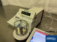 Image of Mettler Toledo microbalance 03