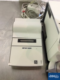 Image of Mettler Toledo microbalance 04