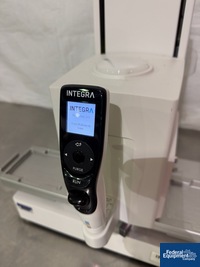 Image of Integra handheld electronic pipette 02