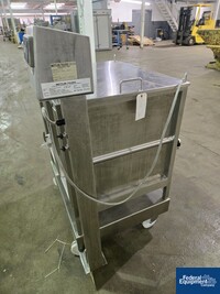 Image of Pall Allegro 200 L Stainless Steel Tote with Scale 04