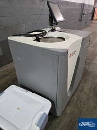 Image of Beckman Coulter Optima XE-90 Ultracentrifuge 04