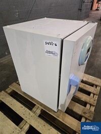 Image of VWR 2.3 Cu. Ft. Forced-Air Incubator 03