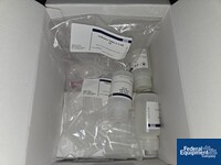 Image of Lot of Qiagen DNA and RNA Purification Kits 17