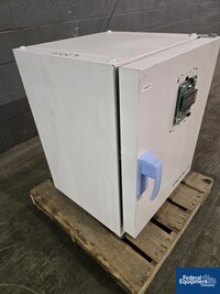 Image of VWR 2.3 Cu. Ft. Forced-Air Incubator 06