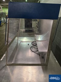 Image of VWR PCR Workstation 03