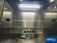 Image of VWR PCR Workstation 06
