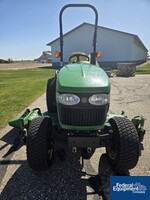 Image of John Deere 2520 HST Tractor 04