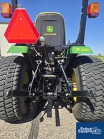Image of John Deere 2520 HST Tractor 08