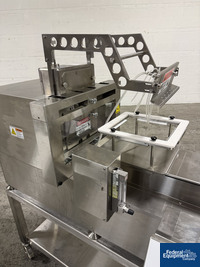 Image of Cozzoli Syringe Filling, Plugging & Closing System 07