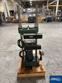 Image of 12 Ton Carver Platen Press, Model 4120 04