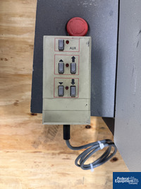 Image of MTS Synergie 200 Tensile Tester 08