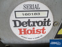 Image of 2.5 Ton Detroit Hoist 02