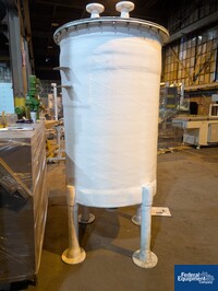 Image of FRP Tank on Legs 03