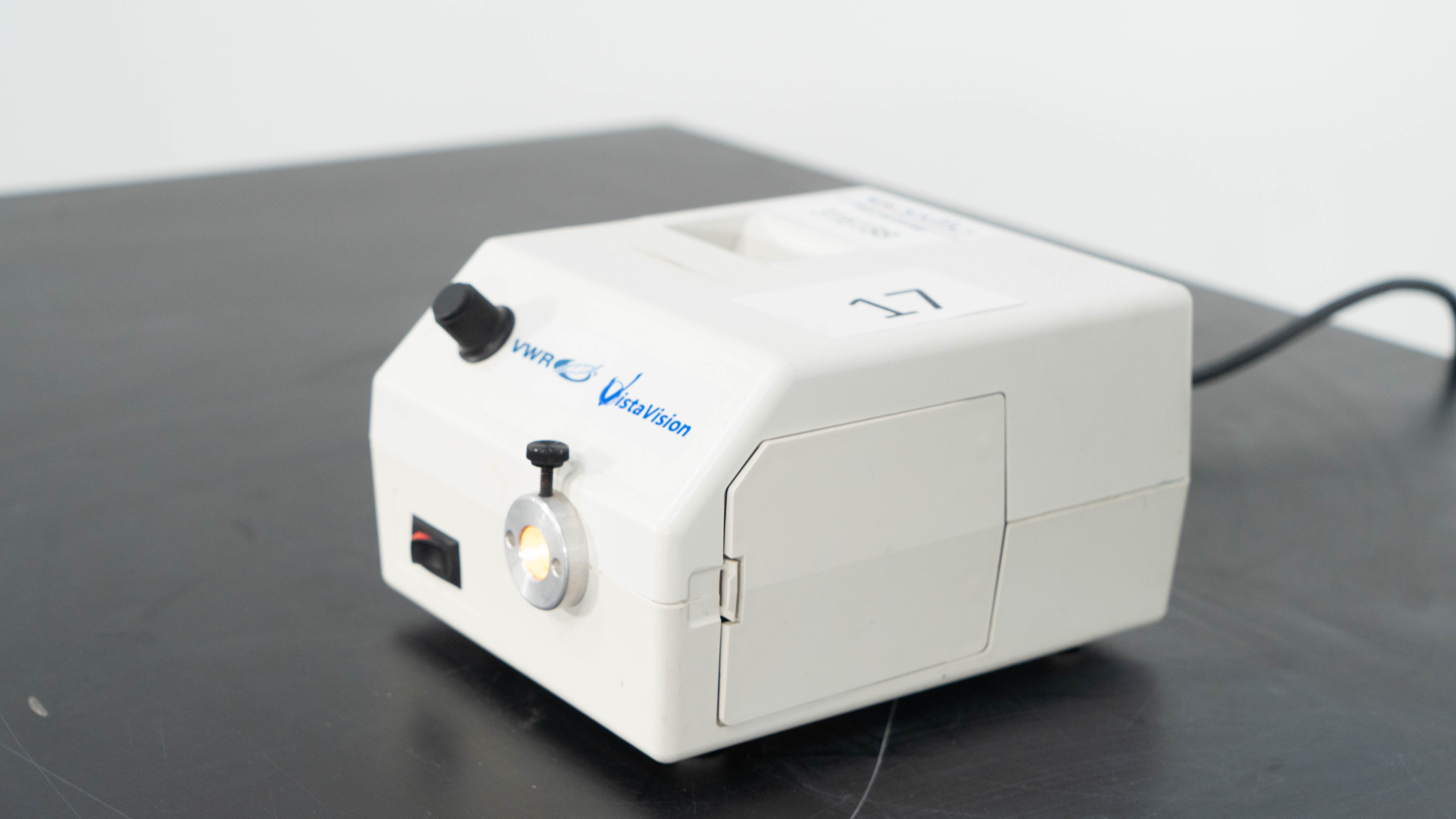 VWR VistaVision Light Source, Model MI-150