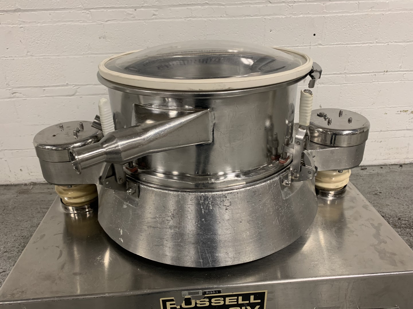 Russell Sieve, model A16850