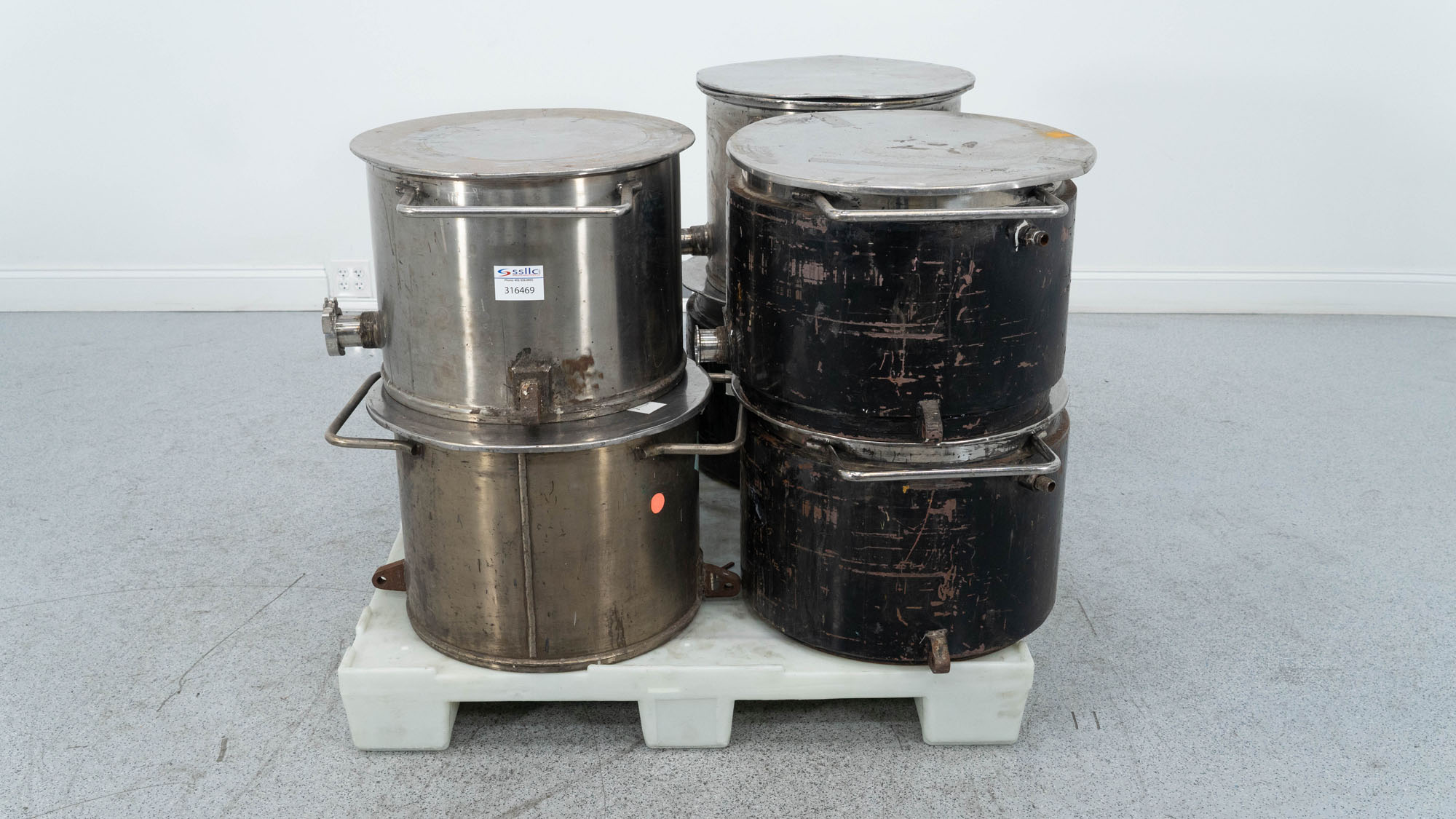 18.5" Stainless Steel Mixing Cans, (7)