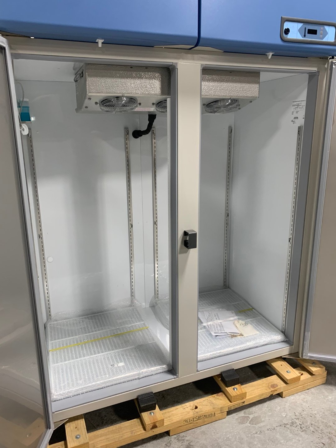 51.1 Cu Ft Thermo Fisher Scientific Lab Freezer, Model ULT5030A