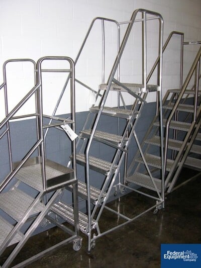 Image of 24"W X 60"H PORTABLE STAIRS, S/S
