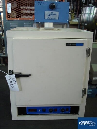 Image of VWR 1350 FD Oven, 1700 W