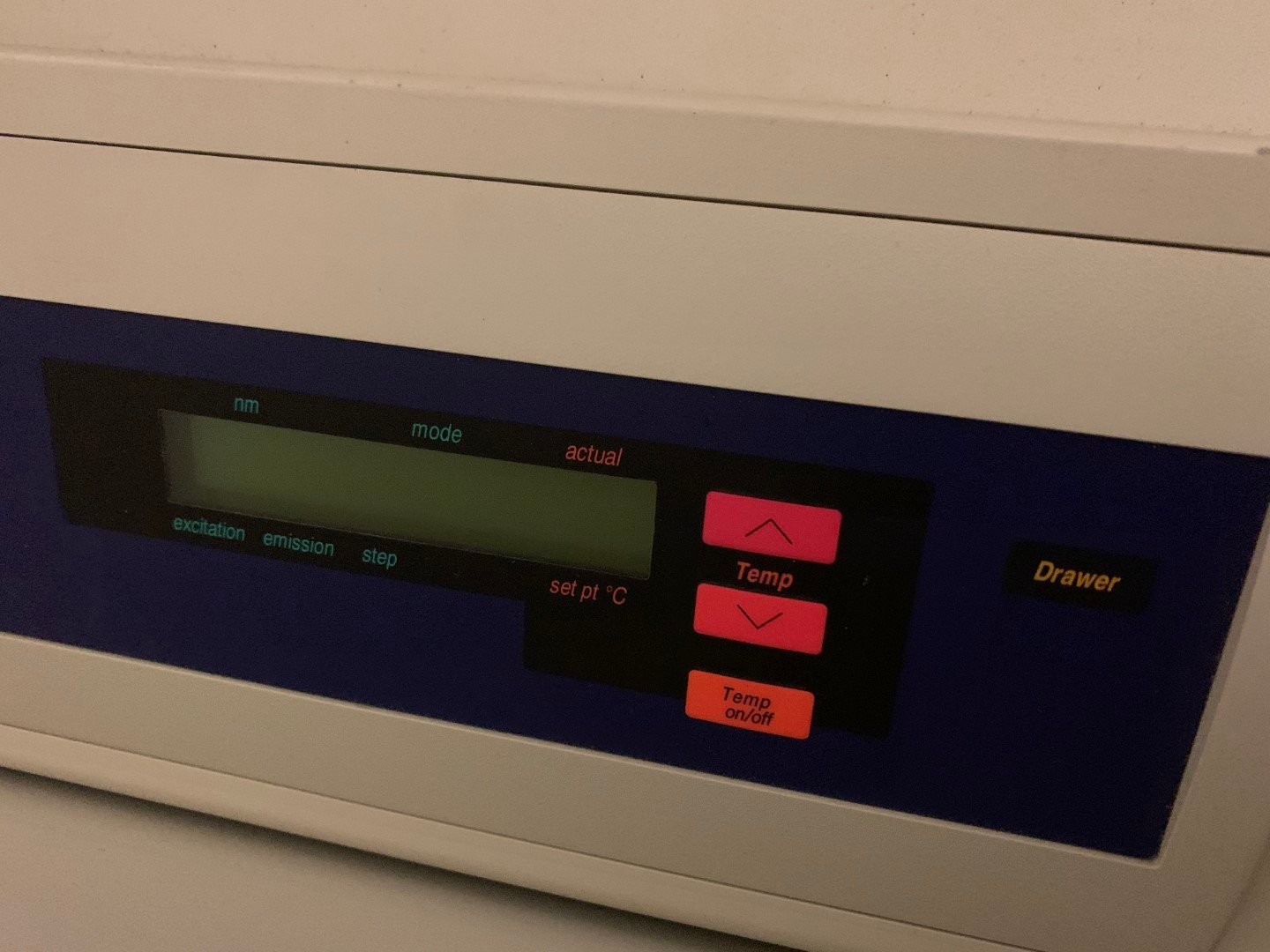 Molecular Devices Spectra Max Gemini Microplate Spectrophotometer